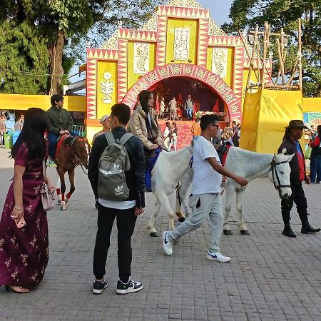 Azalea Holidays On Mall Darjeeling (West Bengal) Exterior foto